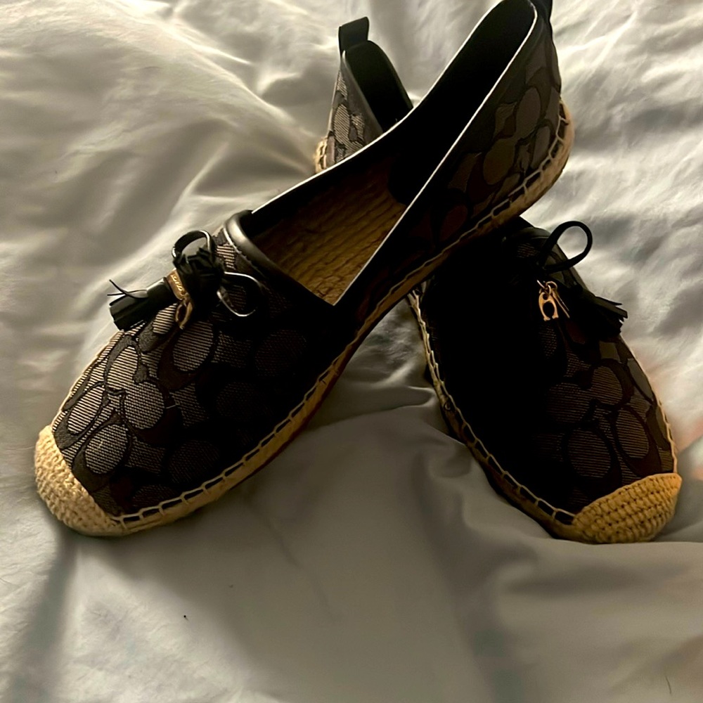 Coach shoes size 9 women’s never warn